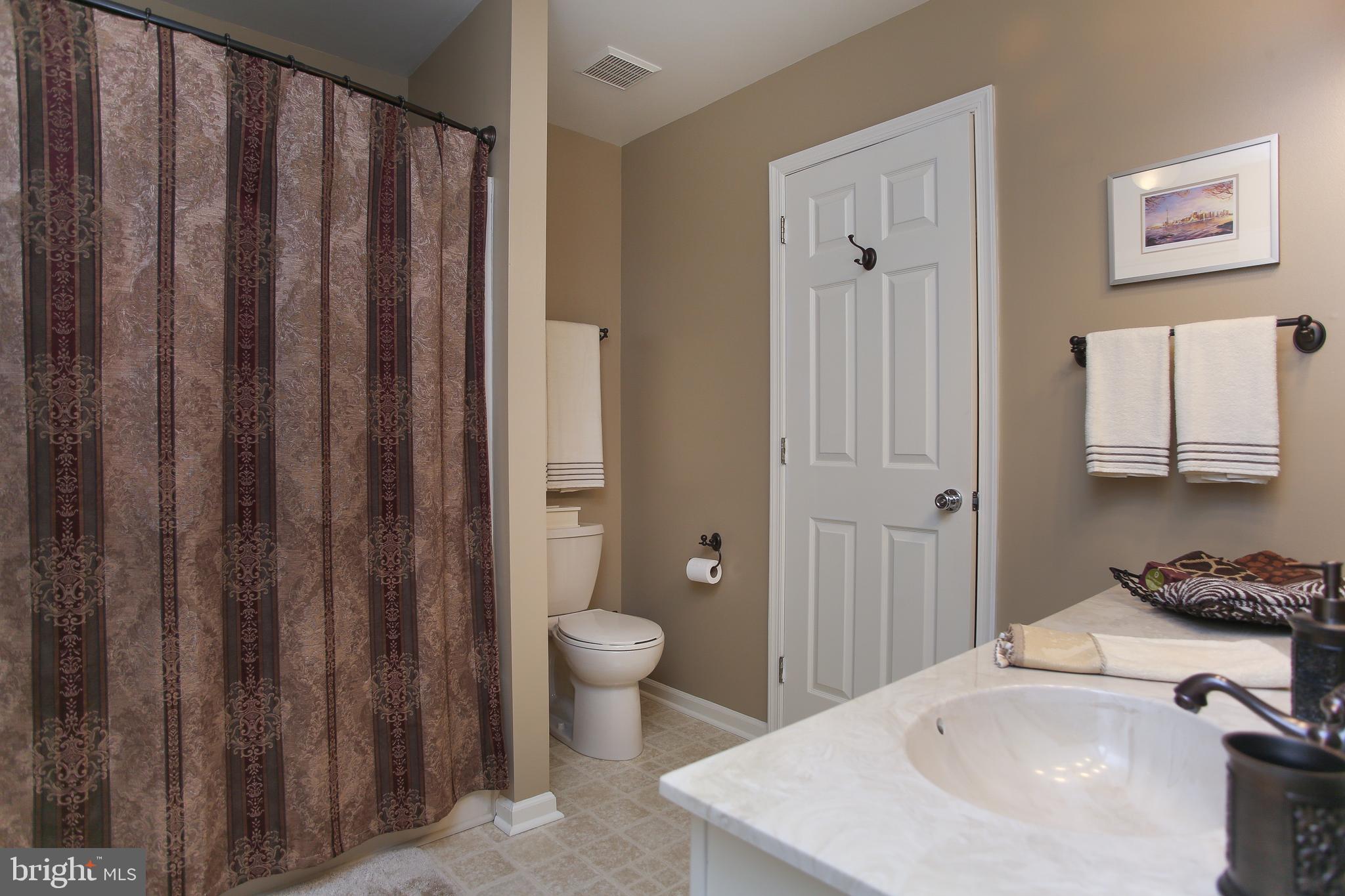 31 Country Road Perkasie, PA 18944 - Photo 14 of 20 Bathroom