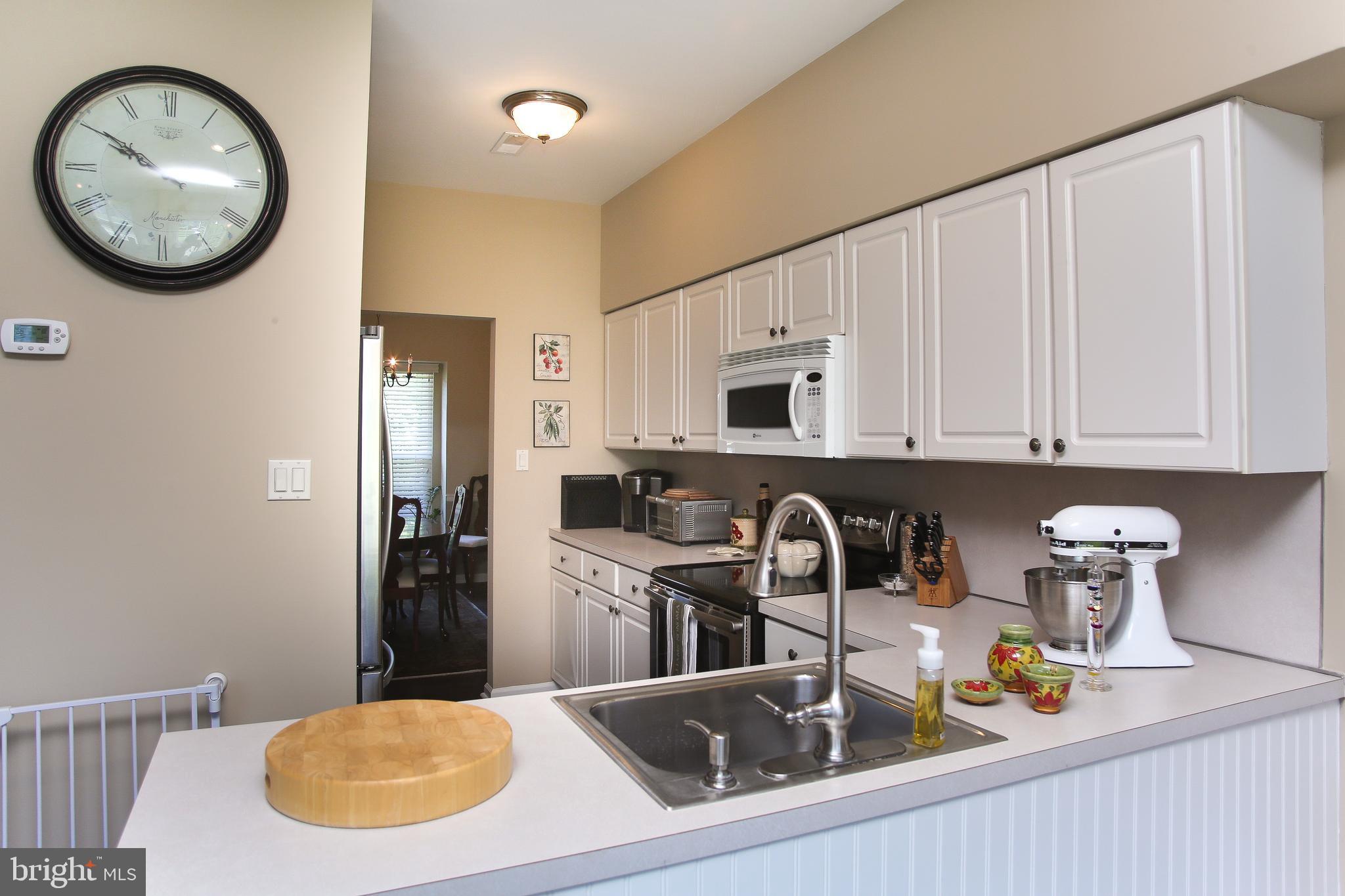 31 Country Road Perkasie, PA 18944 - Photo 6 of 20 Kitchen