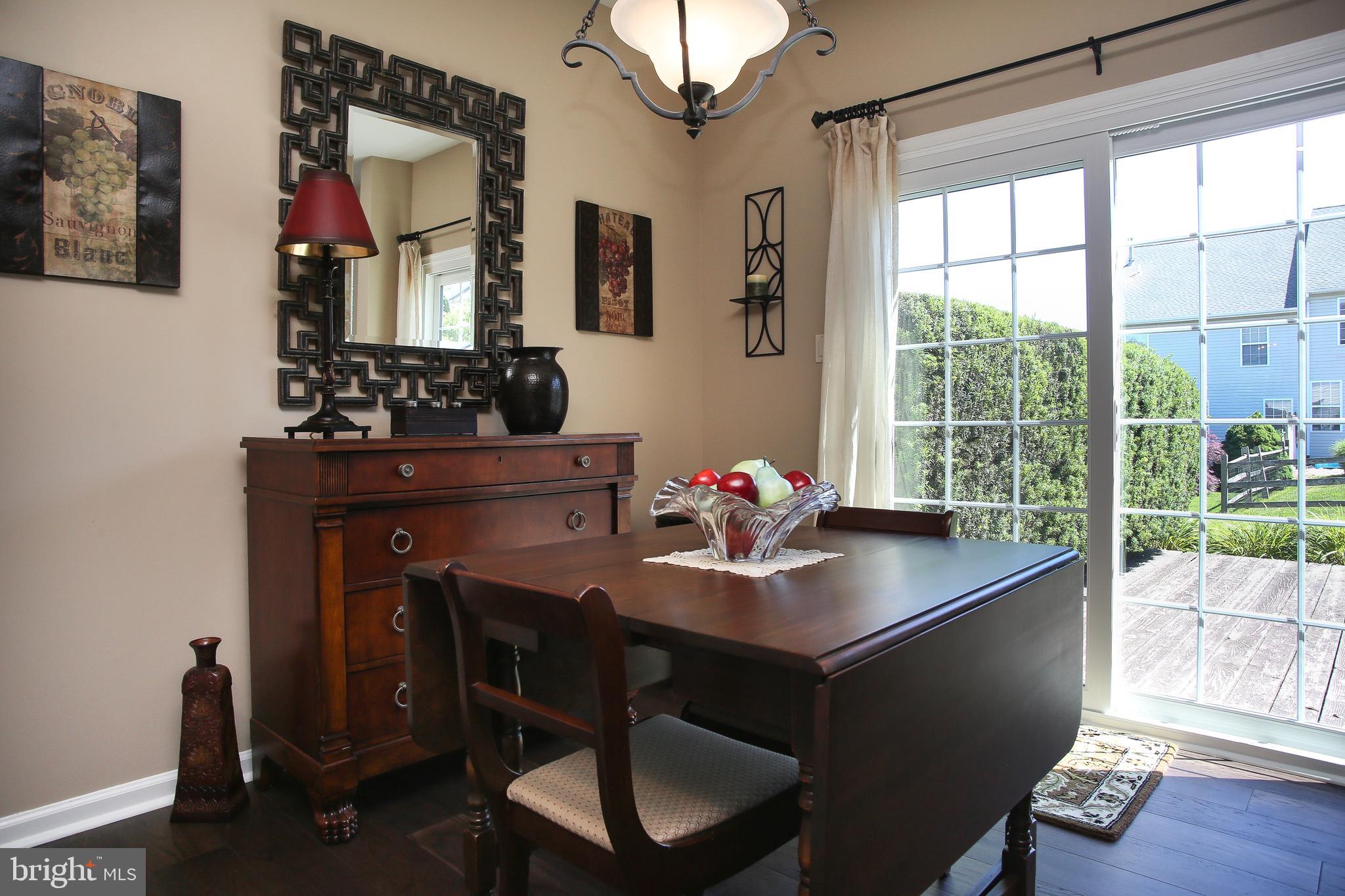 31 Country Road Perkasie, PA 18944 - Photo 8 of 20 Breakfast Area