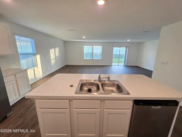 $2,100 | 2885 Oak Strm Drive, Green Cove Springs, FL 32043
