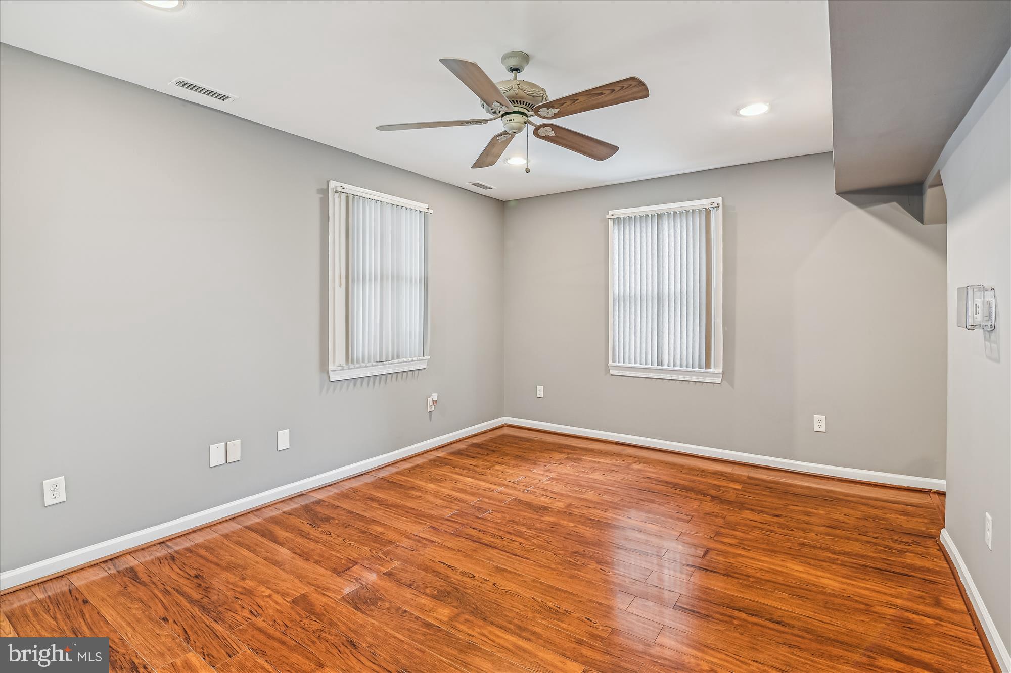 1219 Seven Oaks Road Arbutus, MD 21227 - Photo 8 of 32 Family Room