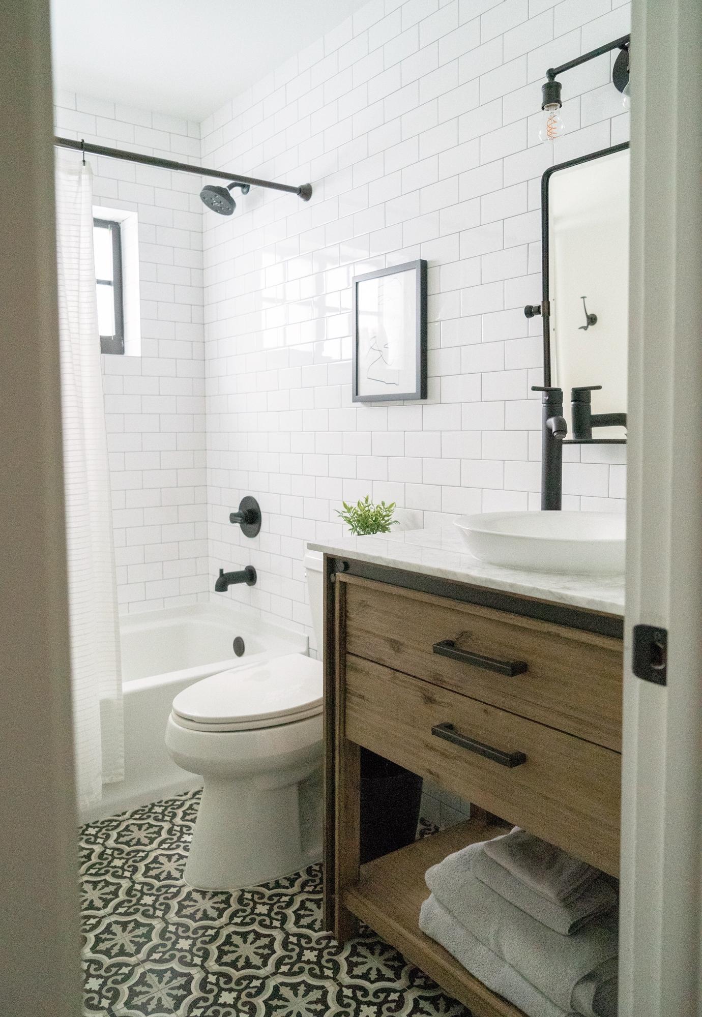2387 Northwest 30th Road Boca Raton, FL 33431 - Photo 16 of 33 GuestBathroom 2