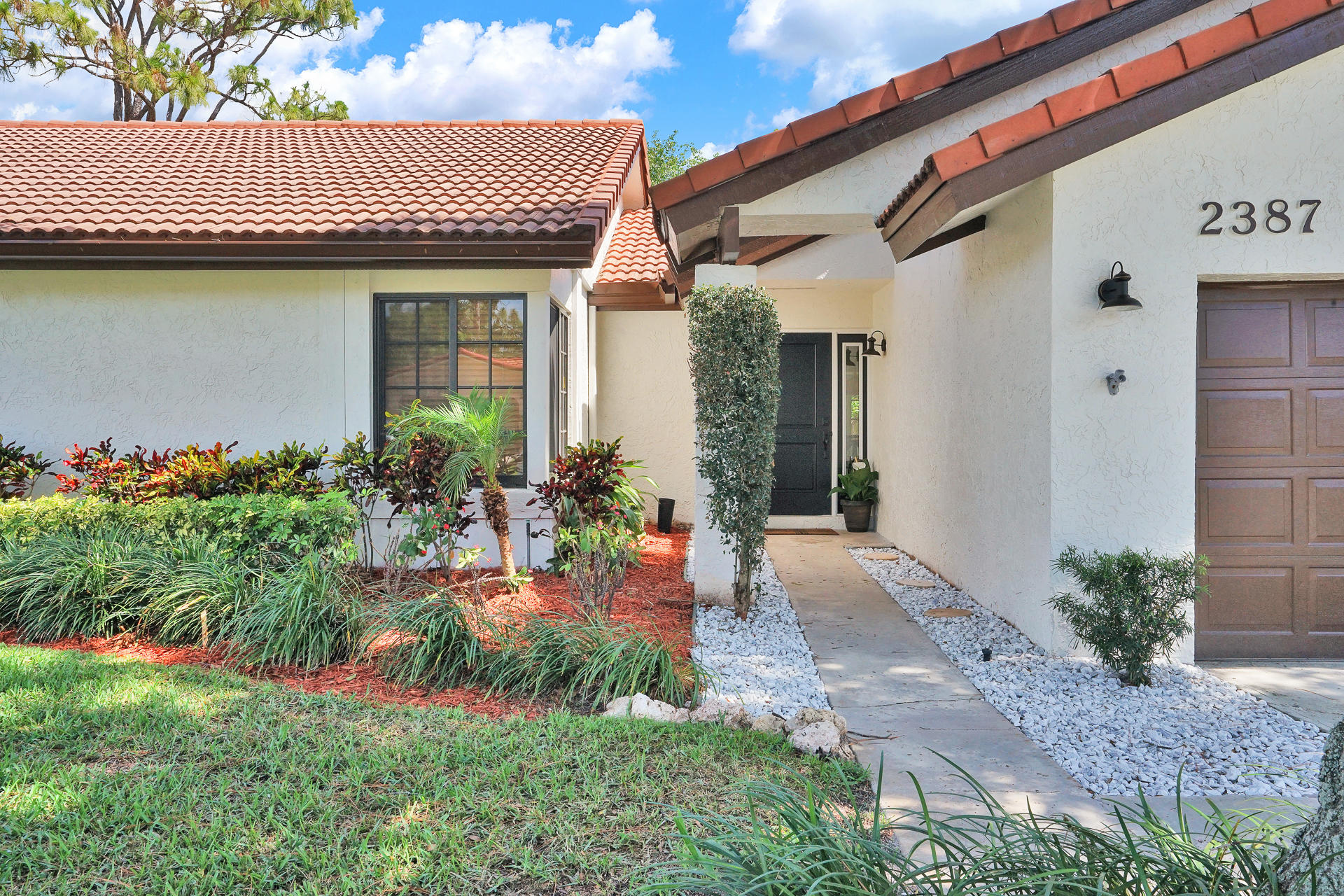 2387 Northwest 30th Road Boca Raton, FL 33431 - Photo 3 of 33 DSC09183