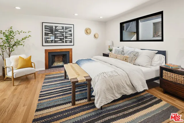 $2,350,000 | 2613 5th Street, Santa Monica, CA 90405