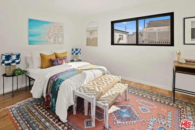 $2,350,000 | 2613 5th Street, Santa Monica, CA 90405