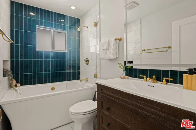 $2,350,000 | 2613 5th Street, Santa Monica, CA 90405