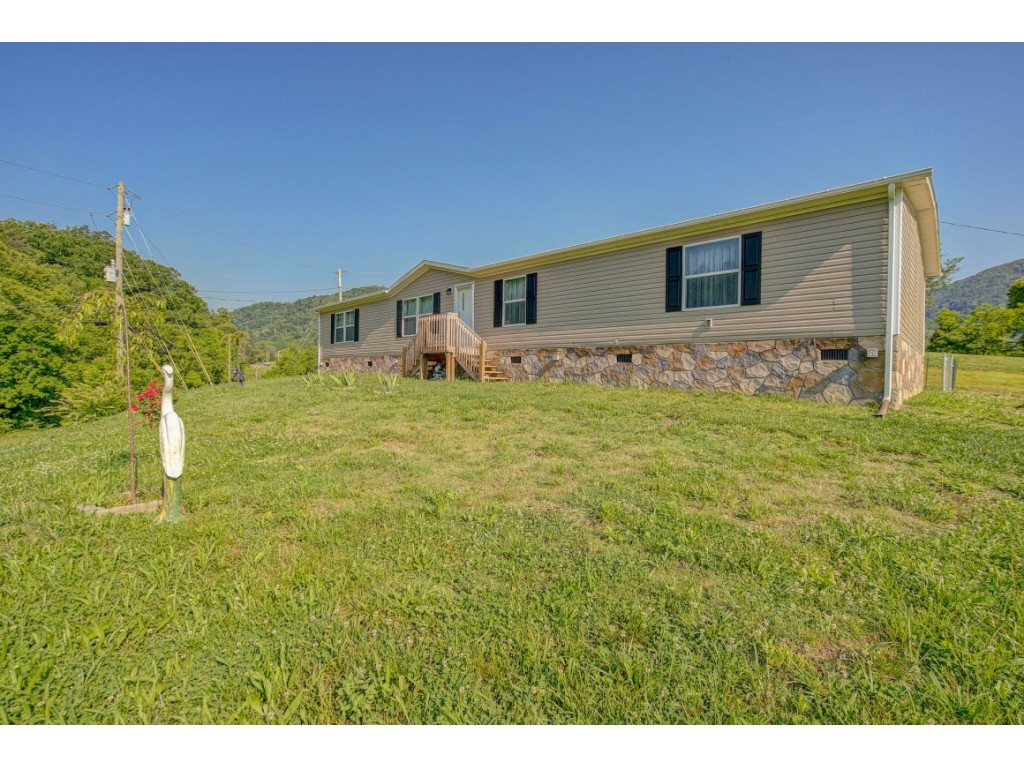67 Nelse Roberts Road Chuckey, TN 37641 - Photo 1 of 31 Photo 1
