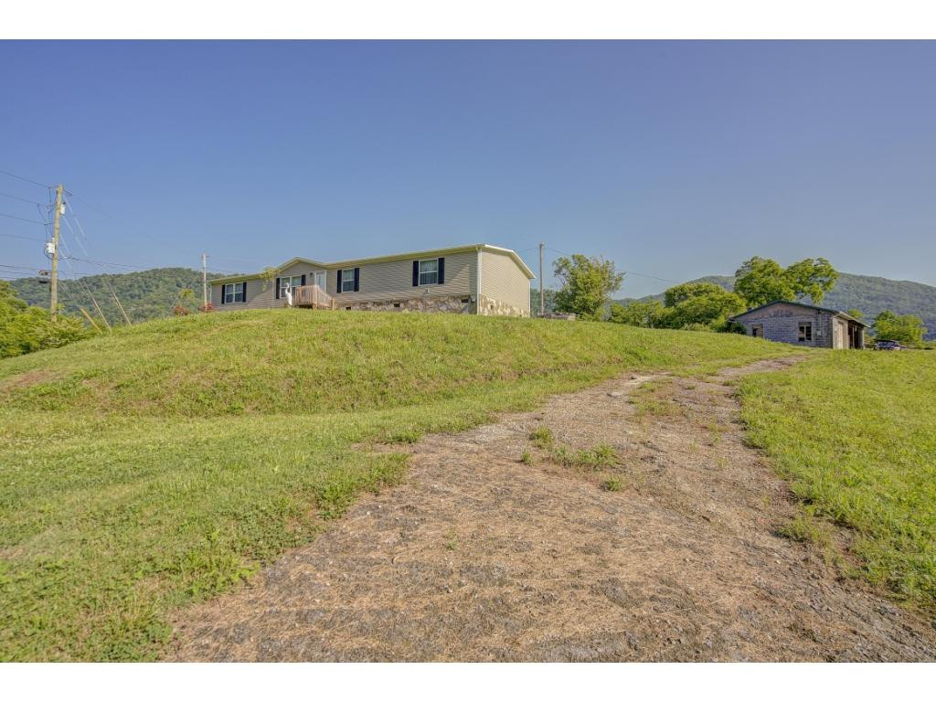 67 Nelse Roberts Road Chuckey, TN 37641 - Photo 7 of 31 Photo 8