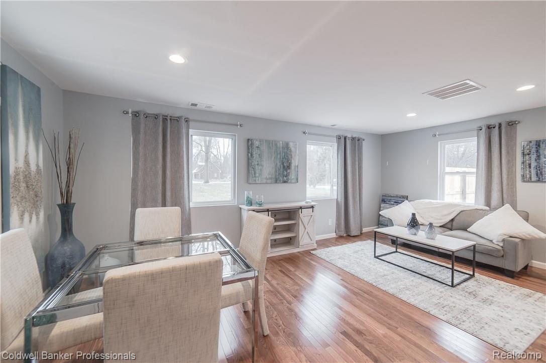 5340 Westview Road Clarkston, MI 48346 - Photo 10 of 34 5340 Westview-11.jpg