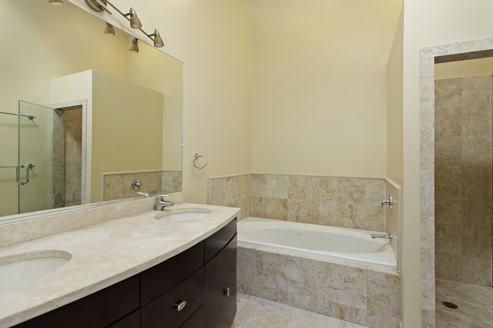 682 Lyster Road Highwood, IL 60040 - Photo 8 of 9