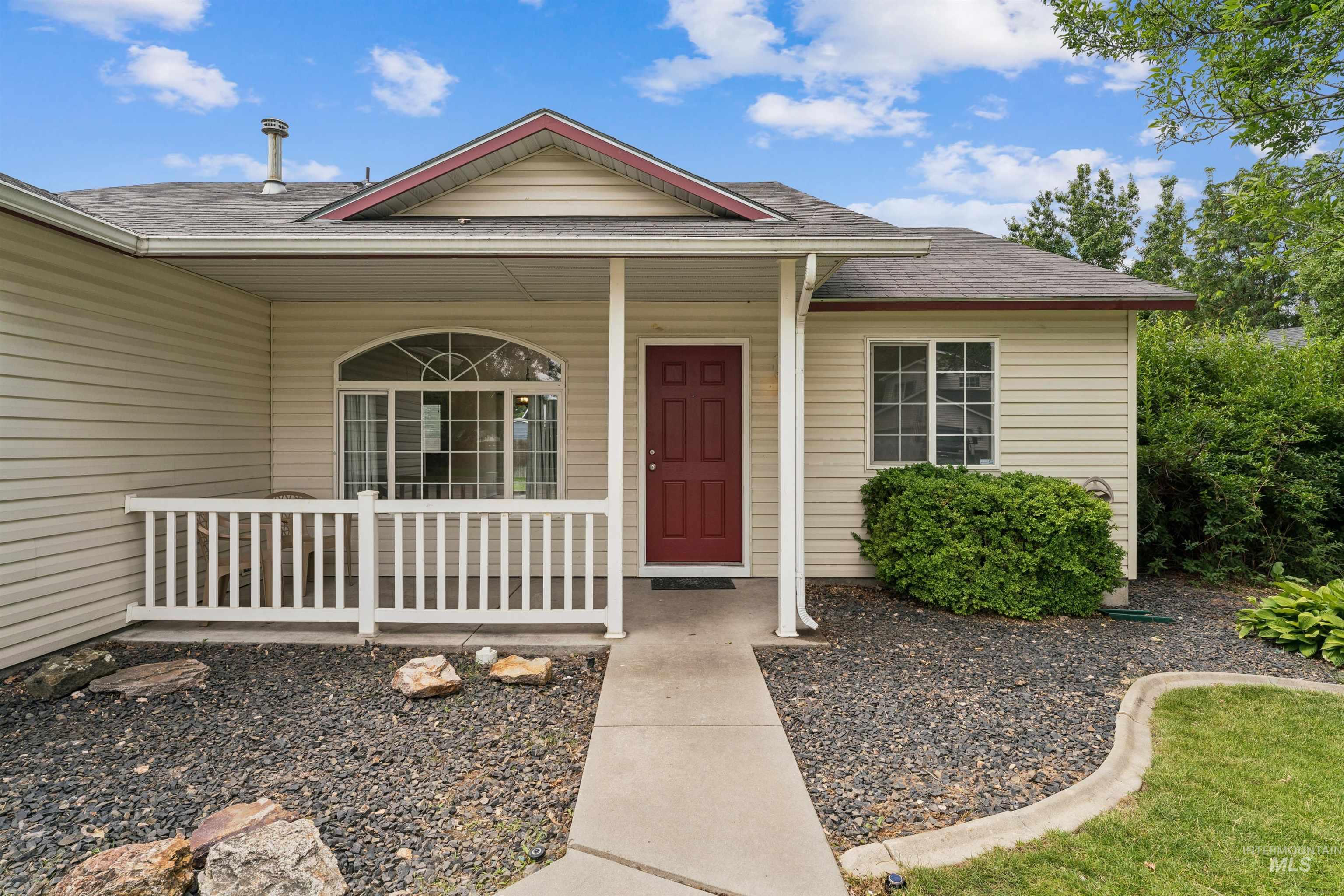 1007 West Honker Drive Meridian, ID 83642 - Photo 3 of 29