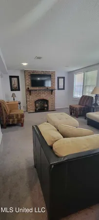 $1,900 | 133 Hopkins Boulevard, Unit B, Biloxi, MS 39530