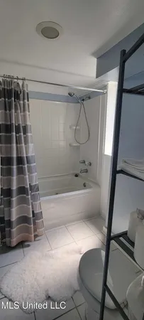 $1,900 | 133 Hopkins Boulevard, Unit B, Biloxi, MS 39530