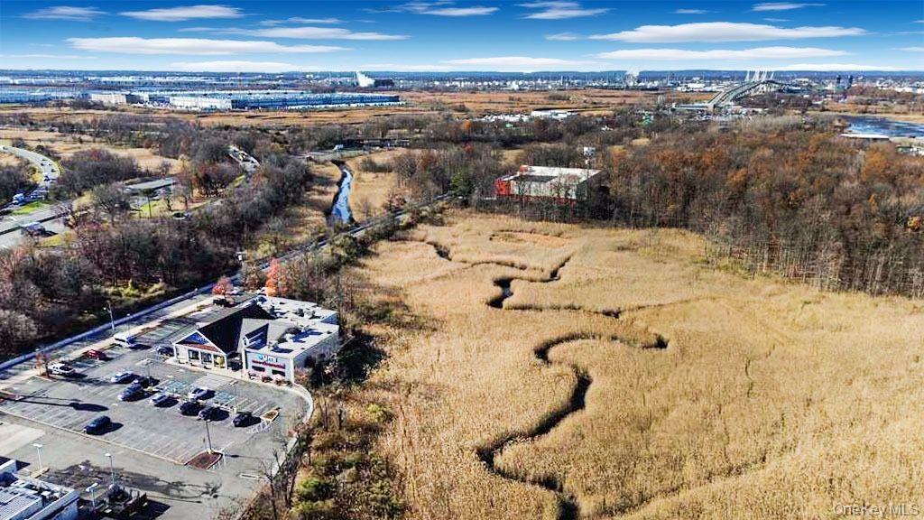 1105 Goethals Road North Staten Island, NY 10303 - Photo 4 of 6 Bird's eye view