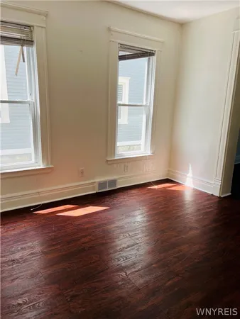$1,650 | 37 Abbottsford Place, Buffalo, NY 14213