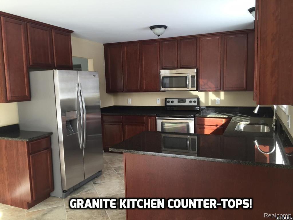 3084 Gerald Avenue Rochester, MI 48307 - Photo 15 of 47 GRANITE KITCHEN COUNTER TOPS.jpg