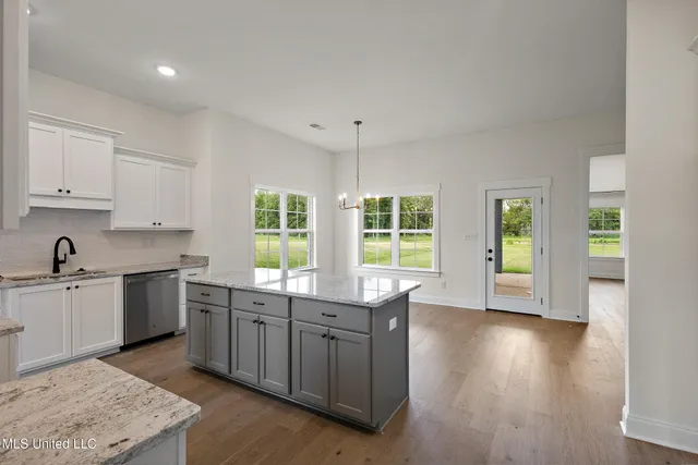 $422,900 | 660 Wells Drive, Hernando, MS 38632