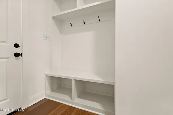 $422,900 | 660 Wells Drive, Hernando, MS 38632