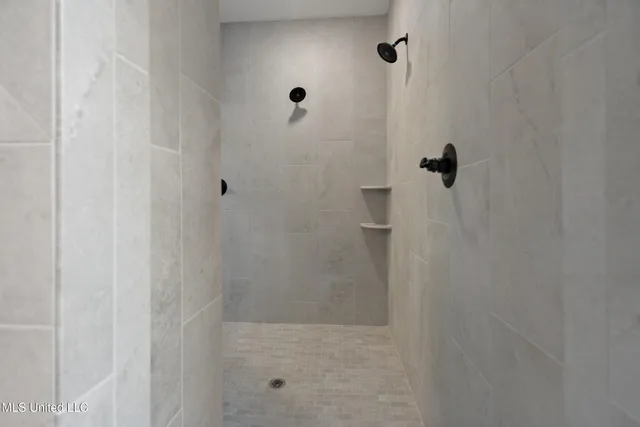 $422,900 | 660 Wells Drive, Hernando, MS 38632