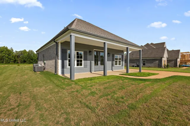 $422,900 | 660 Wells Drive, Hernando, MS 38632