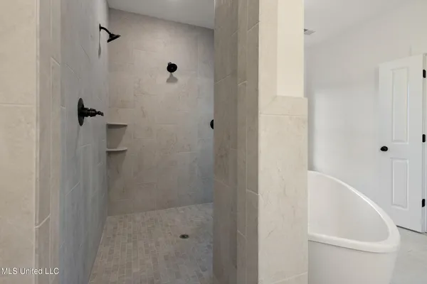 $422,900 | 660 Wells Drive, Hernando, MS 38632