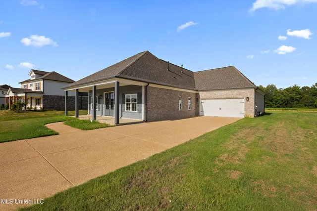 $422,900 | 660 Wells Drive, Hernando, MS 38632