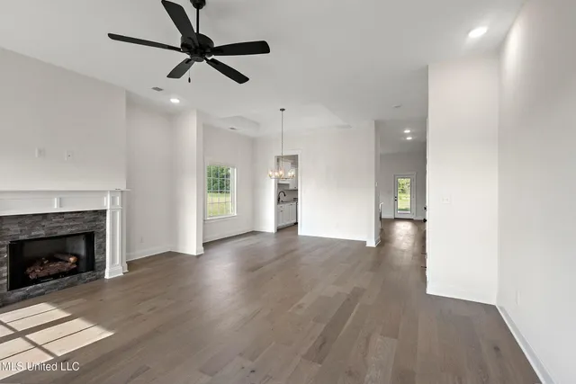 $422,900 | 660 Wells Drive, Hernando, MS 38632