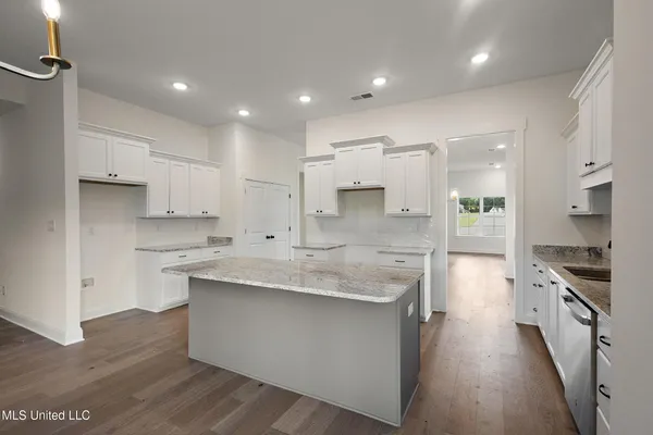 $422,900 | 660 Wells Drive, Hernando, MS 38632