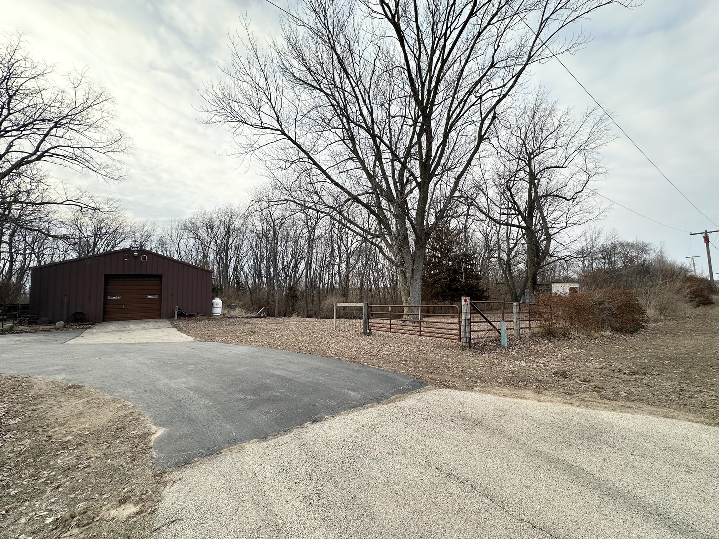 2463 Bishop Road Prophetstown, IL 61277 - Photo 5 of 35