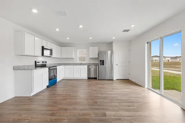 $2,095 | 1941 Iowa Drive, Sumterville, FL 33585