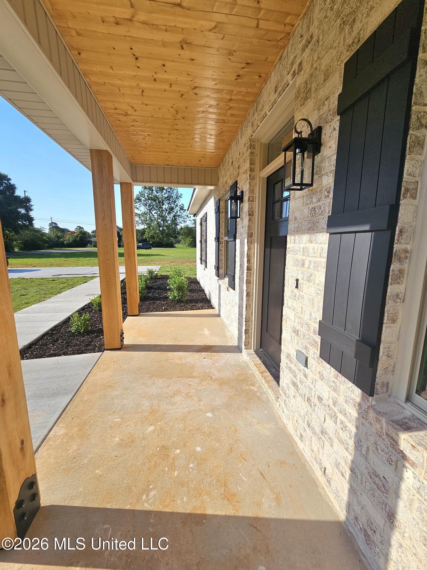 1692 Ceasar Road Carriere, MS 39426 - Photo 22 of 29 Front covered patio