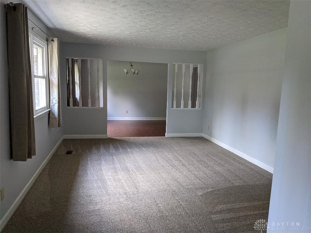 2704 Lantz Road Dayton, OH 45434 - Photo 3 of 10