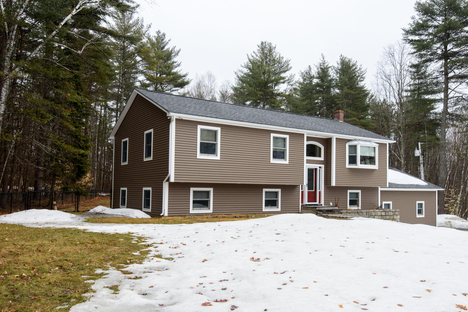 89 Town Farm Road Oakland, ME 04963 - Photo 1 of 58 lakehome59
