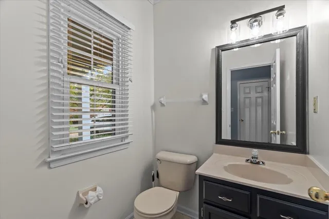 $439,700 | 172 Riverwalk Place, Memphis, TN 38103