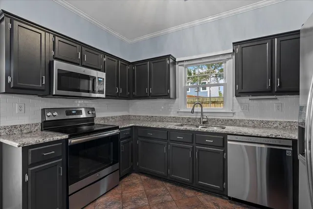 $439,700 | 172 Riverwalk Place, Memphis, TN 38103