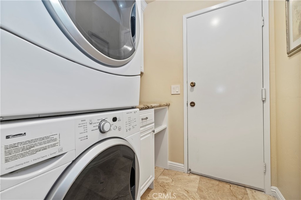 129 5 Crowns Way Encinitas, CA 92024 - Photo 16 of 43 Laundry Room