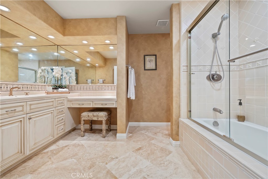129 5 Crowns Way Encinitas, CA 92024 - Photo 22 of 43 Master bath