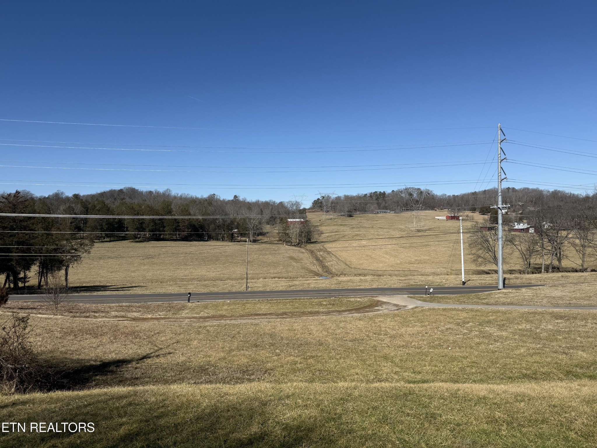 8032 East Emory Road Corryton, TN 37721 - Photo 14 of 16 Gallery Image 14