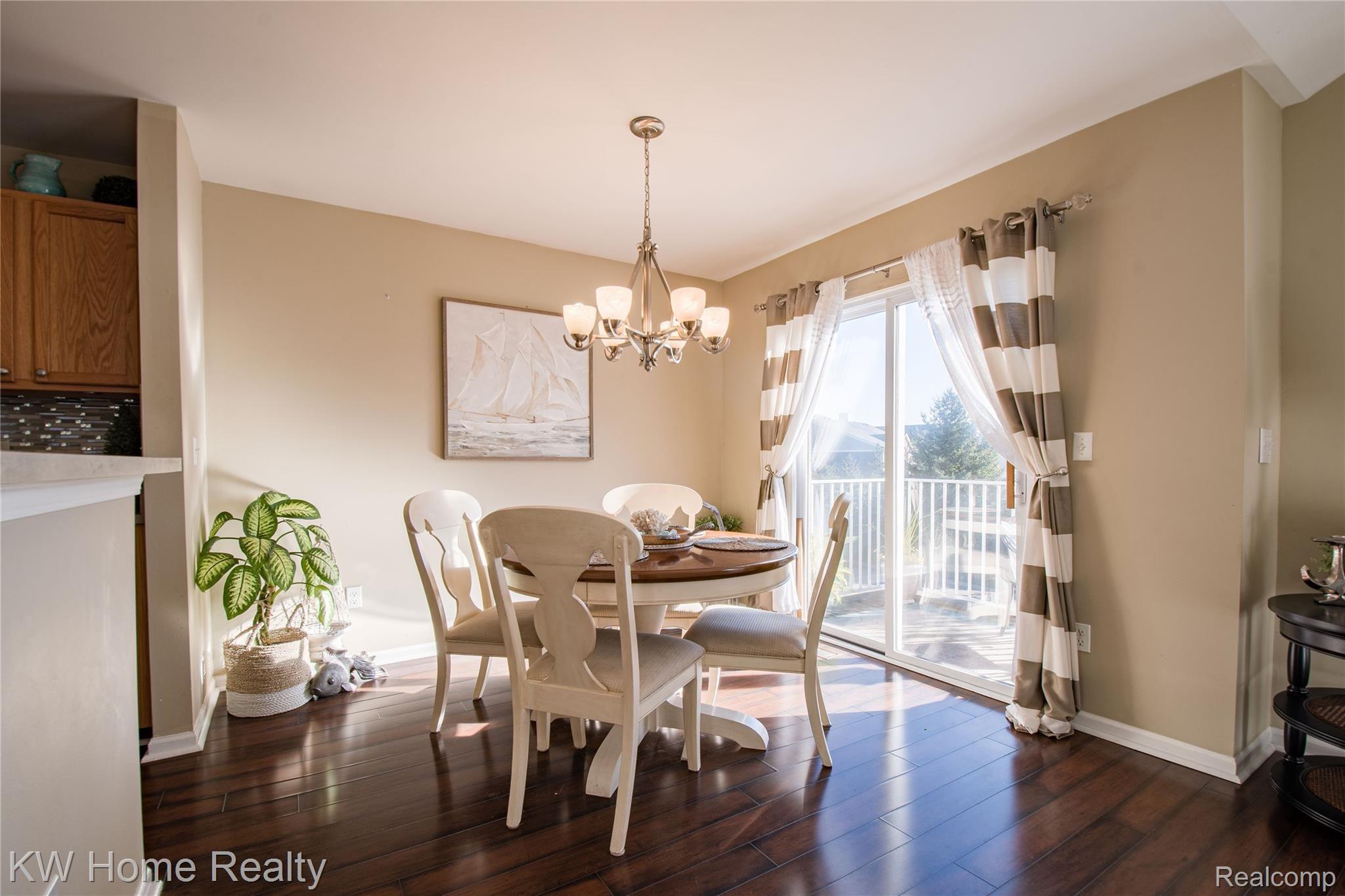 45643 Heather Ridge Drive Macomb, MI 48044 - Photo 7 of 22 45643 Heather Ridge HDR3.jpg