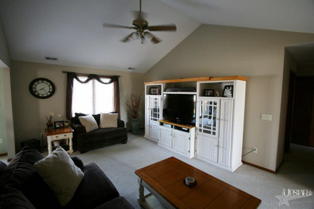 3223 Rivulet Run Fort Wayne, IN 46818 - Photo 5 of 17