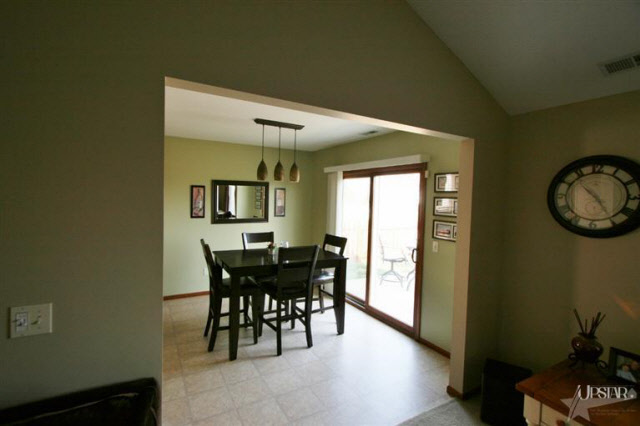 3223 Rivulet Run Fort Wayne, IN 46818 - Photo 7 of 17