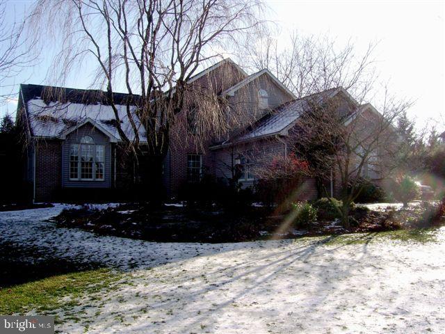 237 Troon Way Lebanon, PA 17042 - Photo 3 of 24 Gallery Image 3