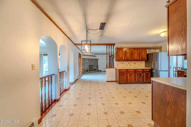 $614,999 | 15 Huntleigh Drive, Colonie, NY 12211