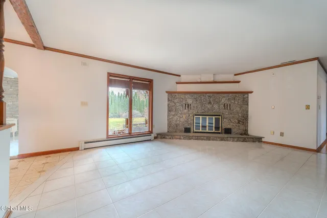 $614,999 | 15 Huntleigh Drive, Colonie, NY 12211