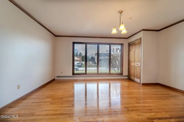 $614,999 | 15 Huntleigh Drive, Colonie, NY 12211