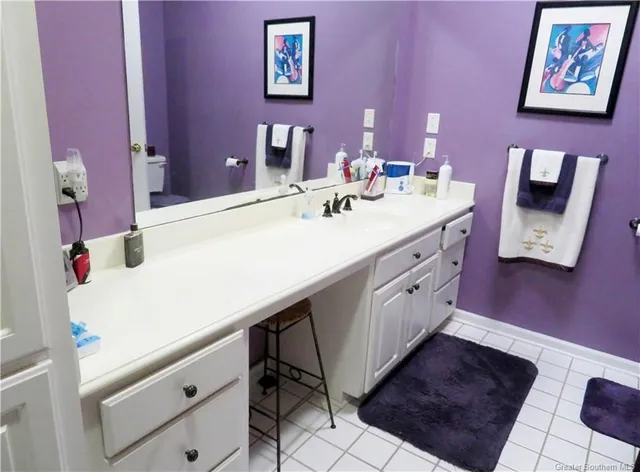 $895,000 | 1024 Hollis Road, Westlake, LA 70669