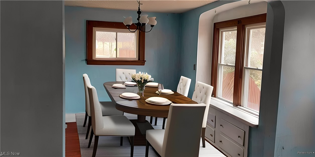 1607 Breiding Road Akron, OH 44310 - Photo 3 of 15 Virtually Staged Dining Area
