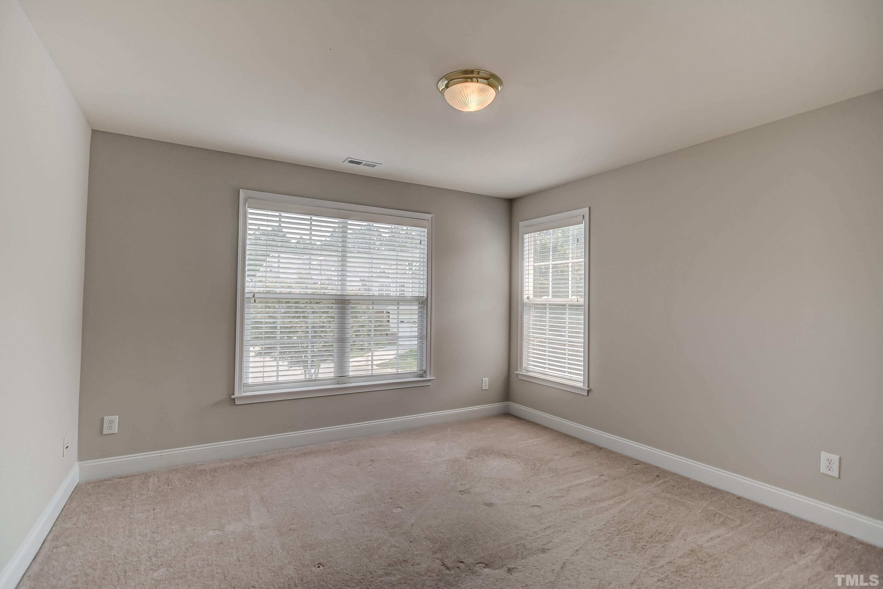 11202 Maplecroft Court Raleigh, NC 27617 - Photo 17 of 21 Gallery Image 17