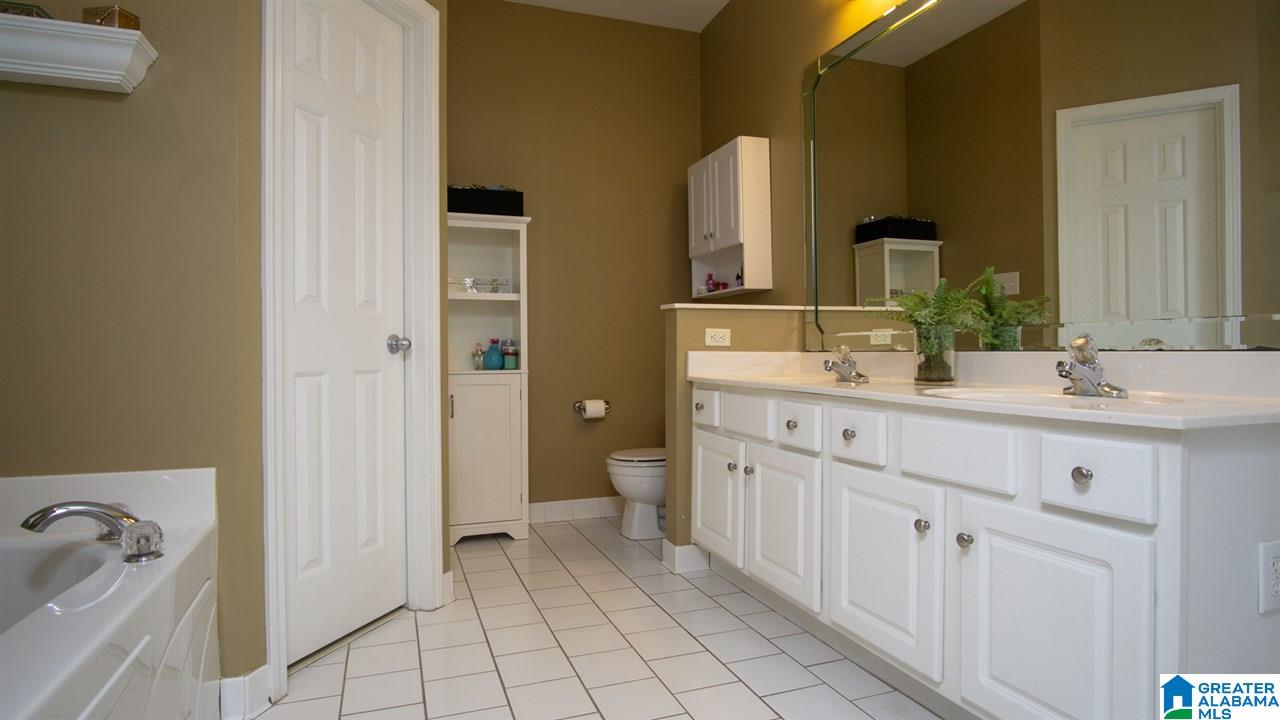 751 Narrows Point Circle Birmingham, AL 35242 - Photo 10 of 20