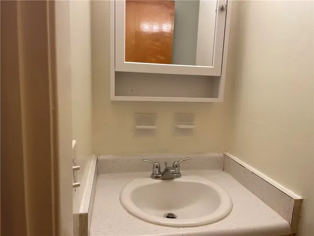 $1,350 | 7554 Victor Mendon Road, Unit 44, Victor, NY 14564